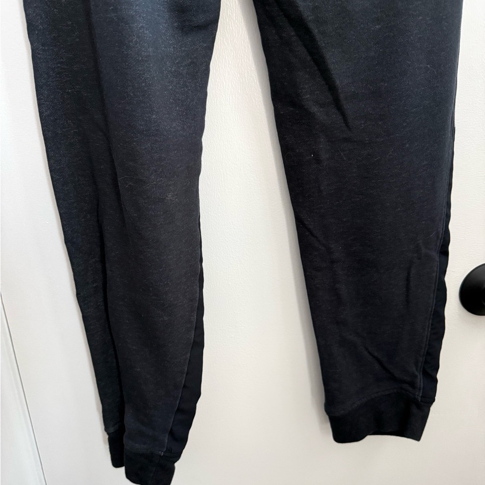 Under Armour Project Rock Terry Black Joggers, Size Large - Picture 9 of 9